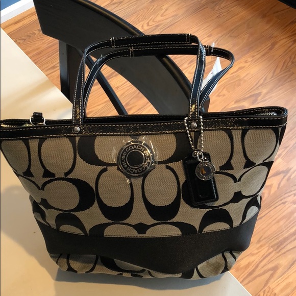 NWT Coach Sis Tote - Picture 2 of 8